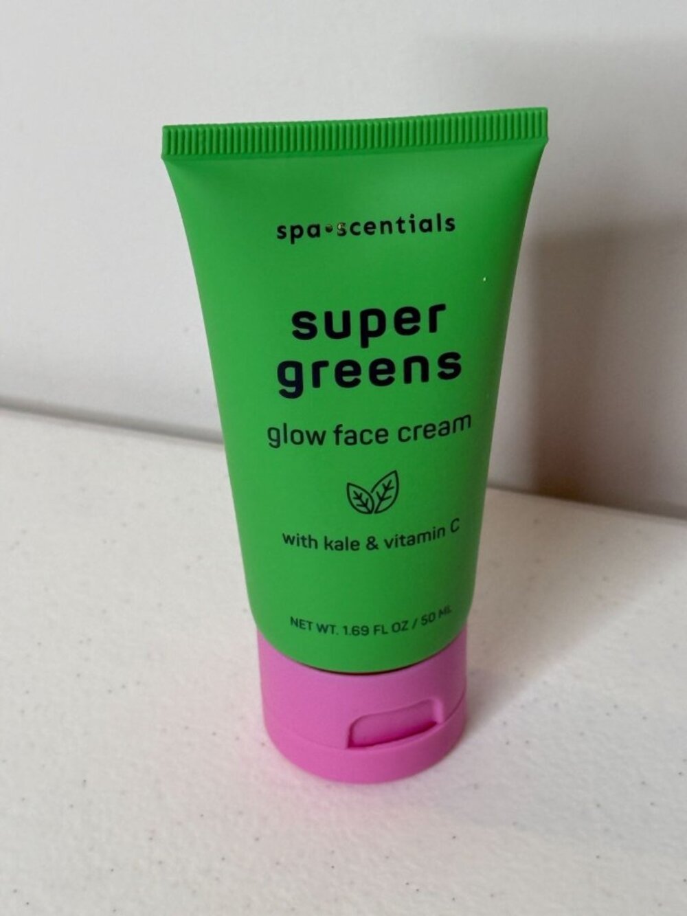 Spa Scentials Super Greens Glow Face Cream Kale Vitamin C Moisturizer New